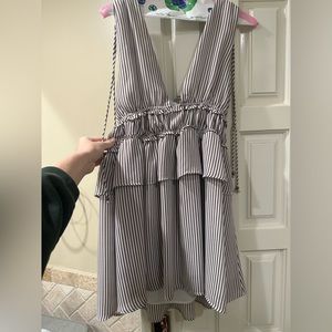 Line & Dot dress